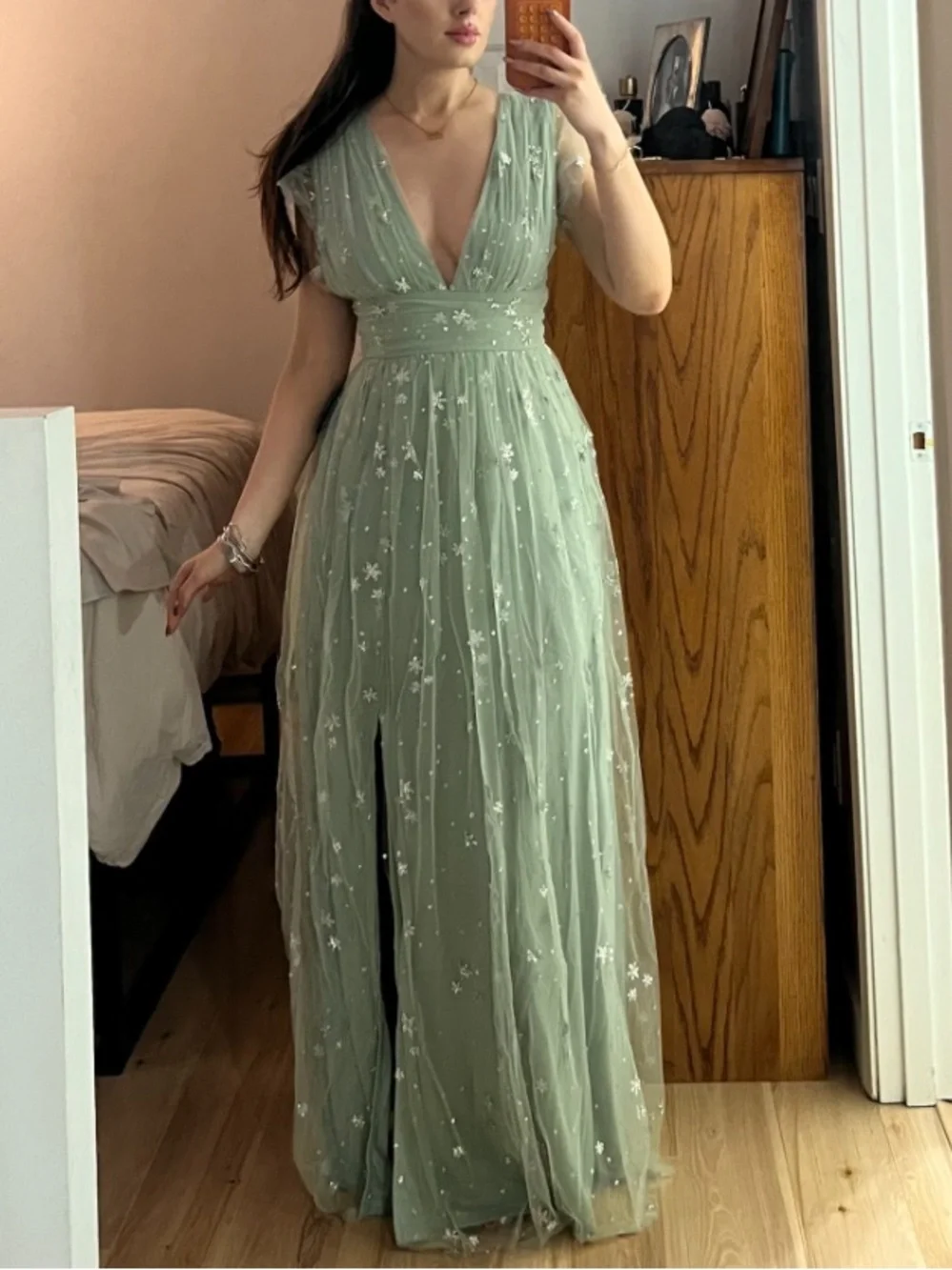 Sage Green Plunge V-Neck Tulle Evening Dress - Picture 3 of 3